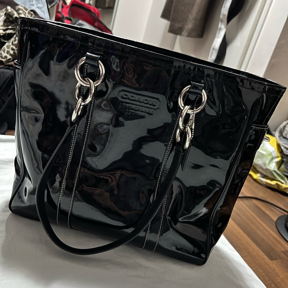 Perfect COACH Tote Bag for work/travel!